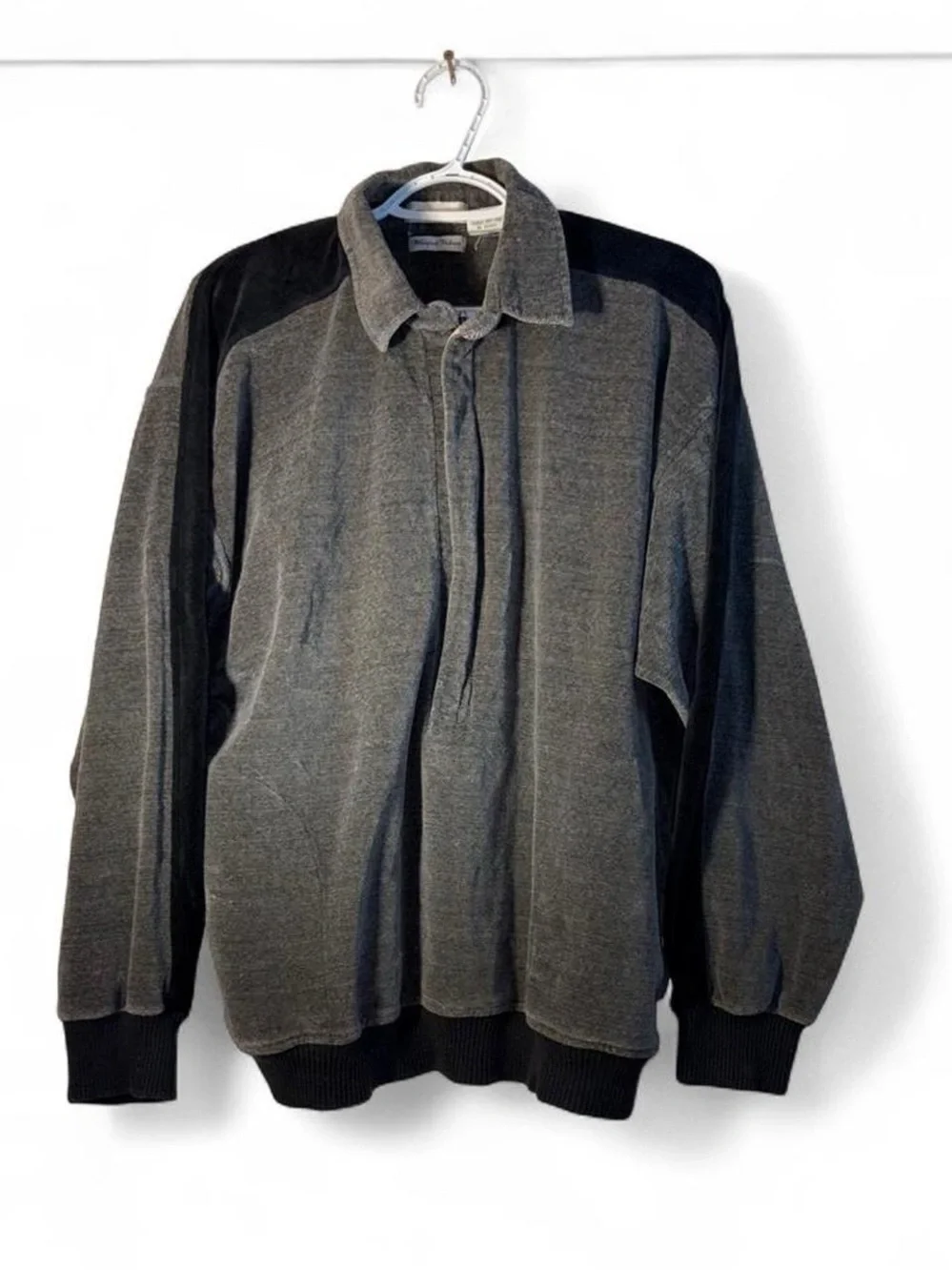 Vintage Damon Men's Long Sleeve Grey & Black Pullover Jacket